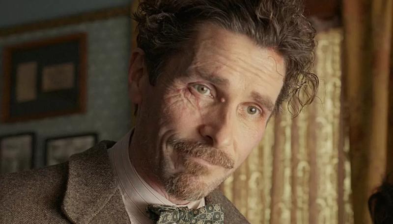 Кристиан Бейл поделился способом не сойти с ума от стресса